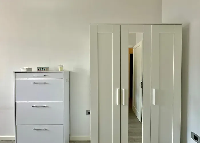 Πανσιόν Hostiguest Coliving Leon Y Castillo