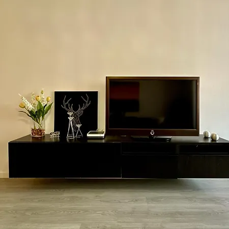 Hostiguest Coliving Leon Y Castillo 게스트하우스 *