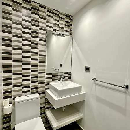 Hostiguest Coliving Leon Y Castillo Guest house