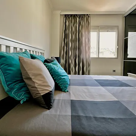 Hostiguest Coliving Leon Y Castillo Las Palmas de Gran Canaria